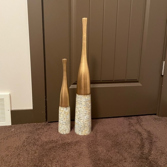 Two Piece Gold Vase Set (NEW) - Picture 7 of 7